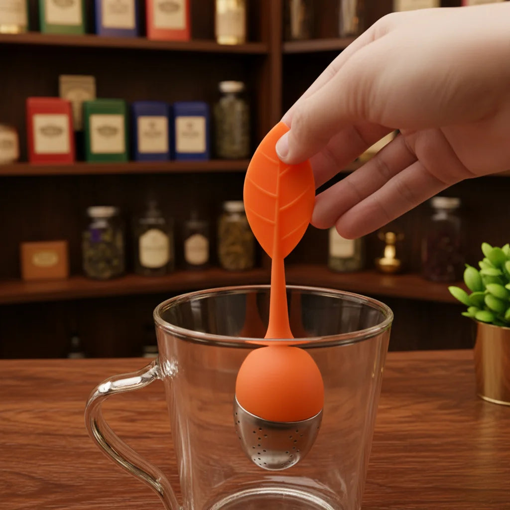 Silicone Handle Eco-Friendly Loose Leaf Tea Infuser Stainless Steel Tea Strainer with Mirror Finish Drip Tray Premium Metal Tool