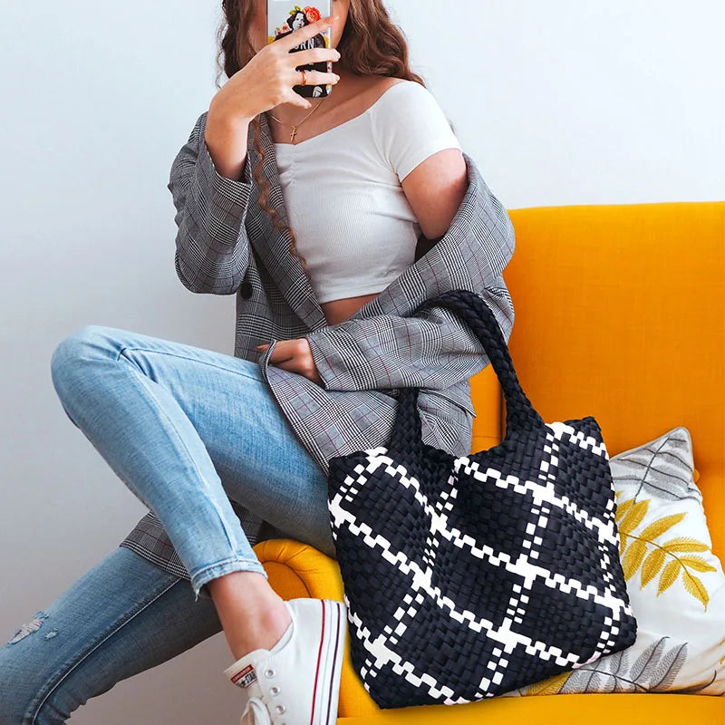 2023 New Style Wholesale Beach Bag Neoprene Woven Tote Bag Hand Make Weave Bag Handmade Neoprene Tote