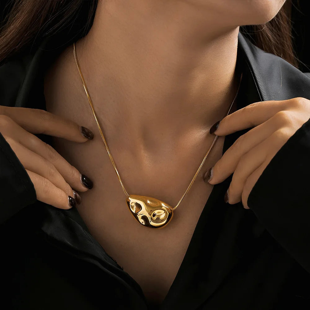 Ilona Women's Stainless Steel 18K Gold Plated Necklace Vintage Irregular Design Fashion Pendant Pearl Chain-Newest Wholesale