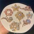 Vintage Luxury Pearls Crystal Butterfly Brooch Elegant Pearl Diamonds Cute Cardigan Sweater Pin Brooch