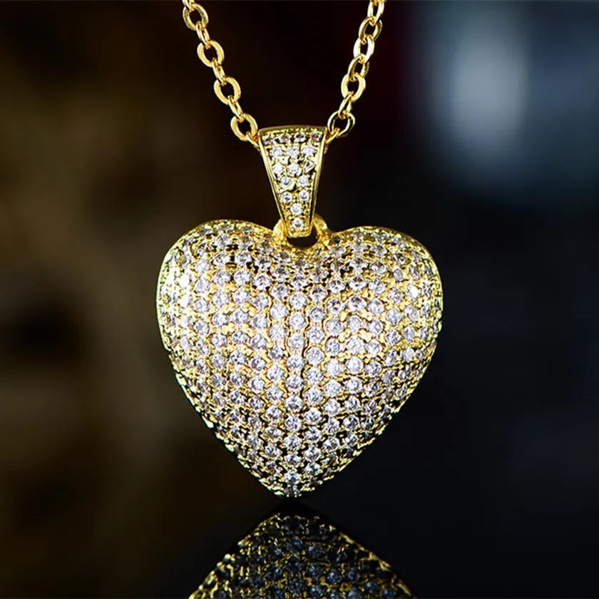 Huitan 2025 Sweet Luxury Gold Heart Lovely Pendant Necklace Girls Lady Diamonds Full Filled Necklaces Women