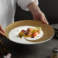 Kaiwoo HoReCa Eco-Friendly White Ceramic Nordic Porcelain Flat Dinner Plates Gold Rim Dinnerware Set for Wedding Restaurant Use