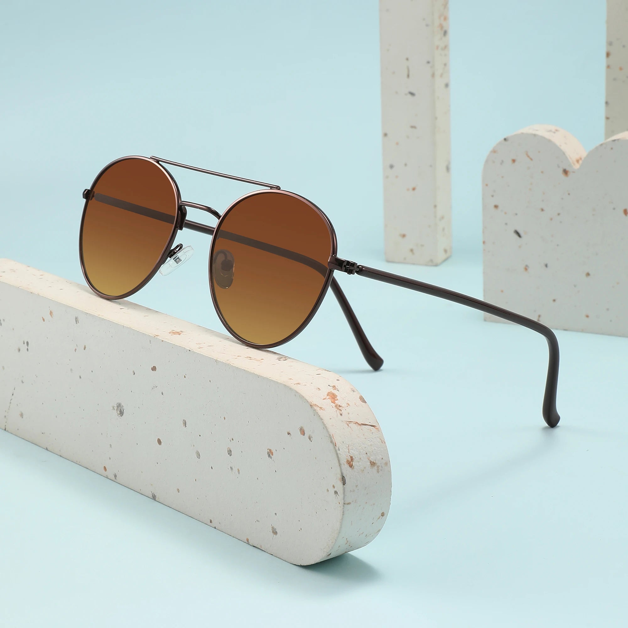2025 Wholesale Hot Selling Metal Sunglasses Women Luxury Double Bridge Eyewear Round Frame Retro Sunglasses Uv400 Custom logo