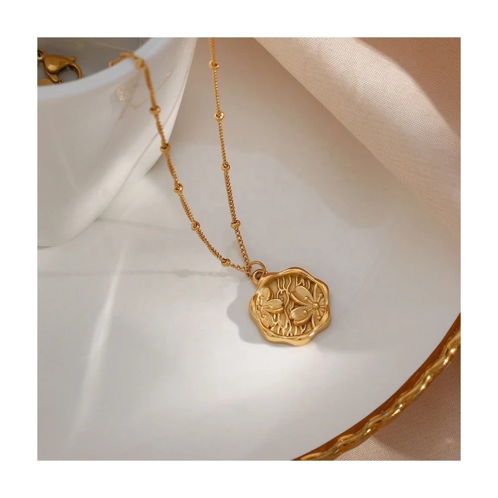 2025 New Fashion Jewelry Birthday Pendant Necklace Gold Plated 18k Stainless Steel Necklaces for Women