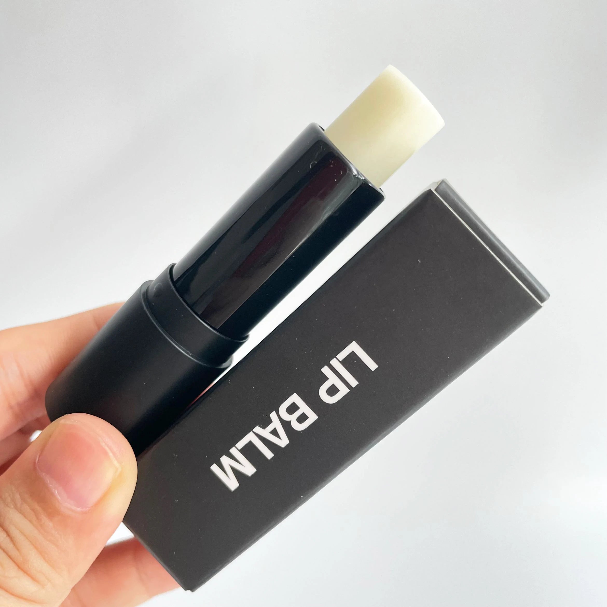 Finest Quality Waterproof Sunscreen Moisturizing Herbal Mint Flavor Stick Lip Balm with Private Label