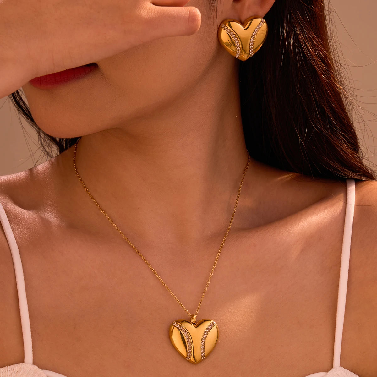 Heart Shaped Stainless Steel Studs Hypoallergenic Earrings 18k Gold Plated CZ Loving Peach Necklace Women Jewelry Set