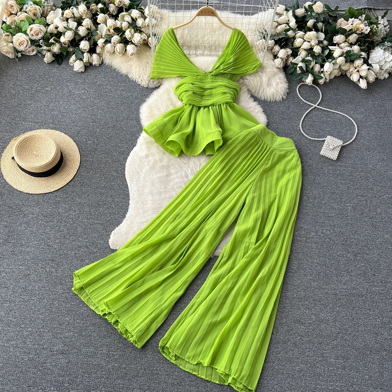 Boutique Wholesale 2026 Summer New Fashionable Pleated Sleeveless Chiffon Shirt High Waist Wide Leg Pants Women's Set