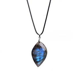 Natural Irregular Leaf Labradorite Crystal Stone Pendant Necklace Natural Stone Irregular Moonstone Gemstone Pendant Necklace