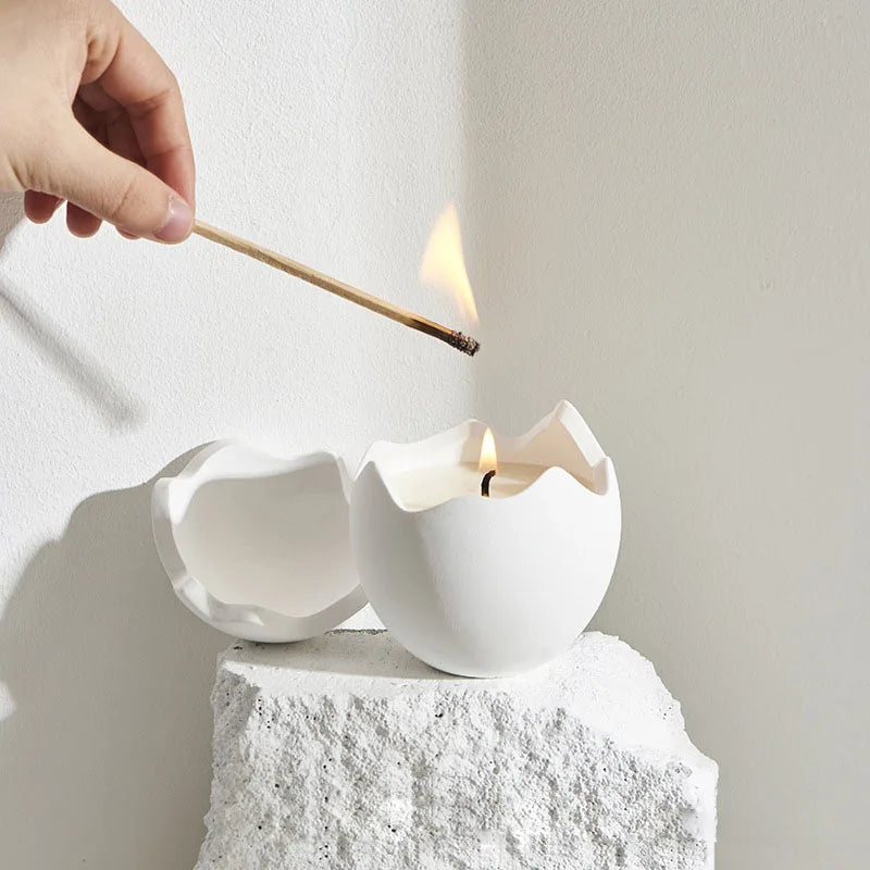 2025 Novelty Soy Wax Eggshell Candle Strong Fragrance Handmade for Home Decoration Wedding Favors Creative Design Hotel Supplies