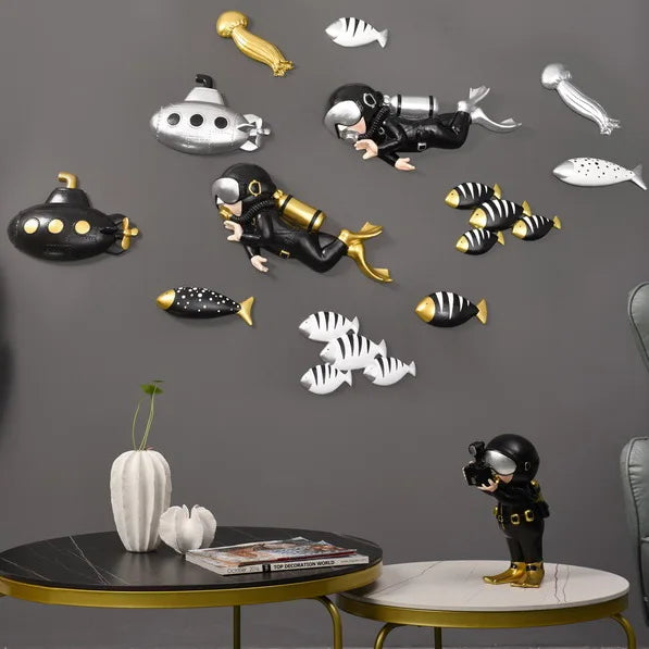 Marine Theme Design Resin Wall Art Sculpture Resin Wall Art Sculpture Abstract Cartoon Diver Wall Decor