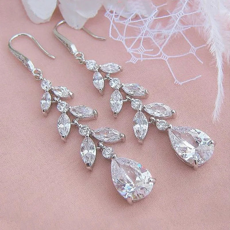 Huitan Leaf Shape Pear Cut Long Drop Silver/Gold Coating 3A Cubic Zirconia Crystal Bridal Earring for Wedding Jewelry Woman