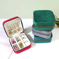 Hot Selling Green Velvet Travel Portable square Jewelry Box Earrings Necklace Jewelry Zipper Storage Box with Mirror