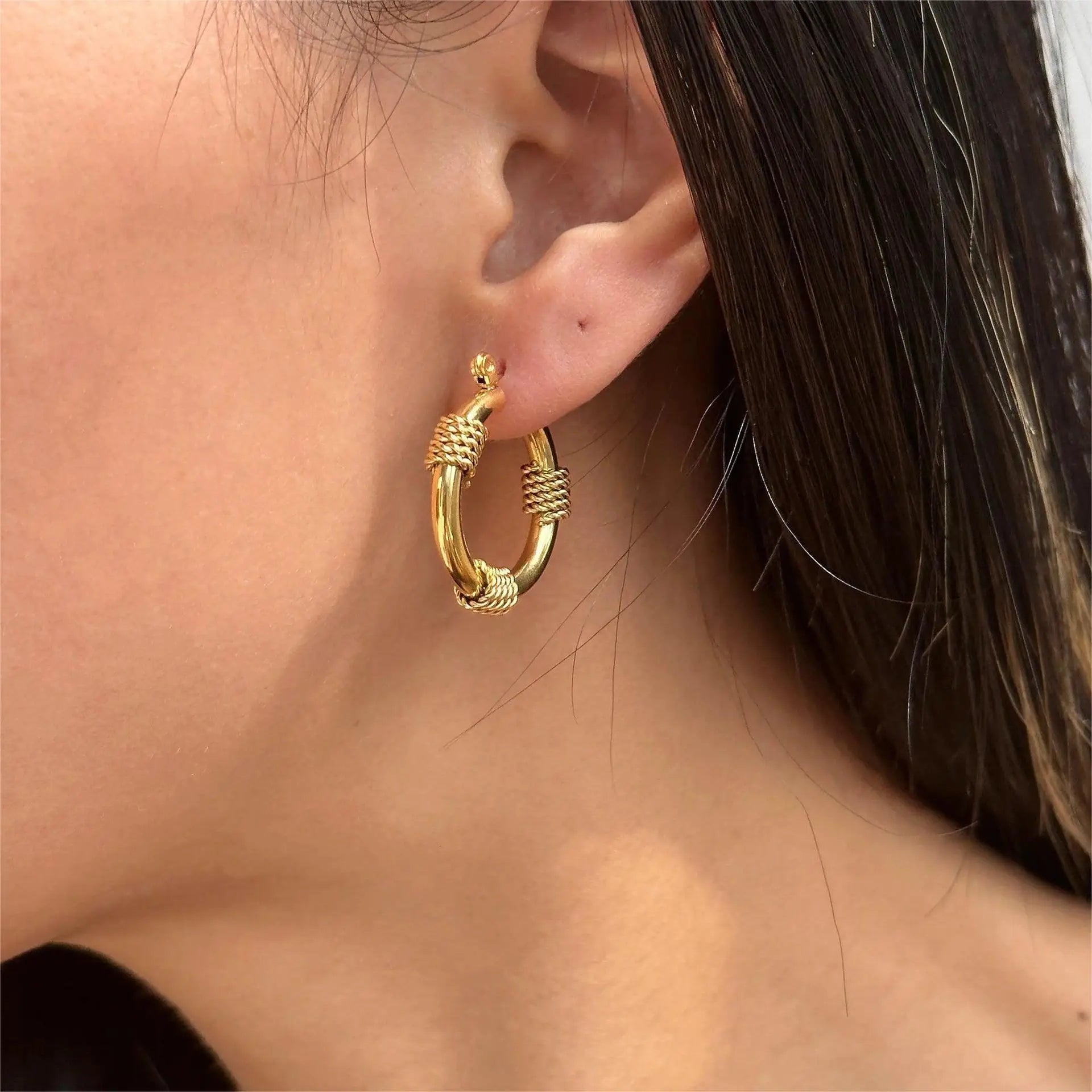 Euro-american Style 18K Gold-plated Rope Twisted Wire Wound Hoop Earrings Stainless Steel Hoop Earrings for Women