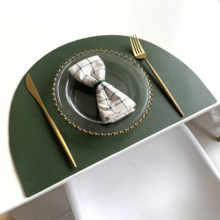 European Style Waterproof and Oil Proof Pu Leather Semi Circle Table Mats Sets Dining Customize Round Placemat
