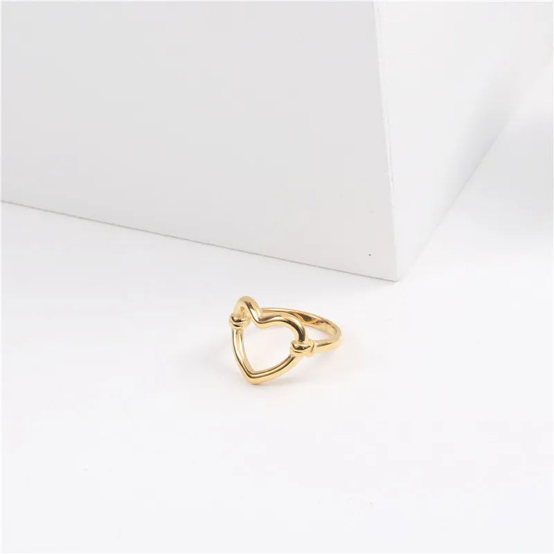 Fenny 18K Gold Plated Wholesale Permanent Simple Love Hollow Heart Stainless Steel Finger Ring Trendy for Women