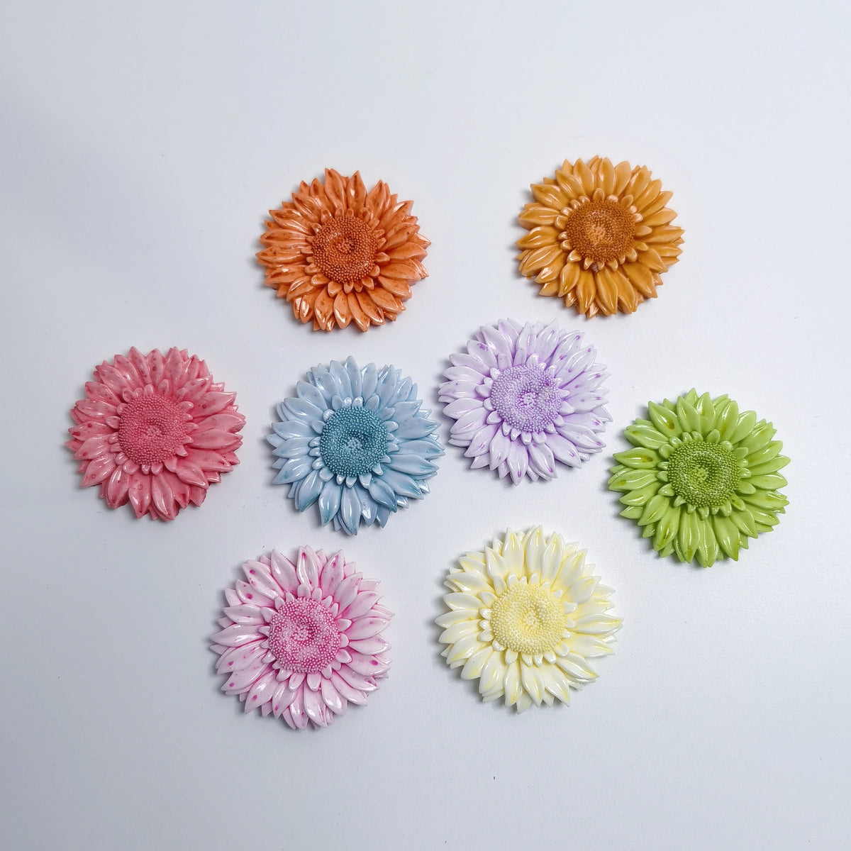 Resin Kawaii Colorful Sunflower Flat Back Flower Stone Figurine Scrapbook DIY Bow Decor Crafts MegaBDM