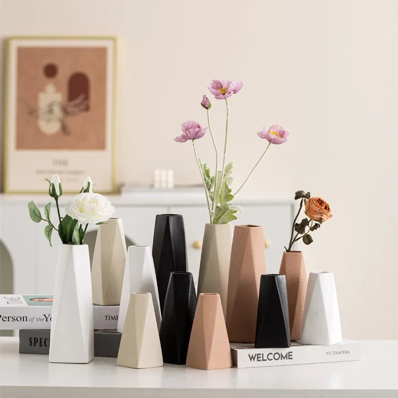 Nordic Simple Modern Home Decor Ceramic Vase Matte Geometric Morandi Design Rustic American Style Wedding Dried Flower Artwork