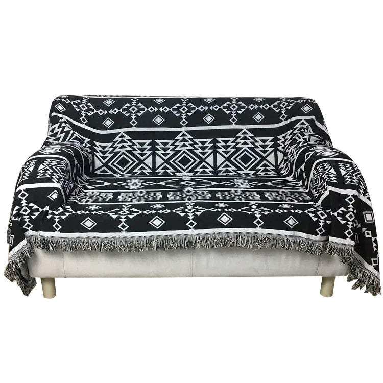 Black and White  China Supplier Custom  Jacquard  Throw Tapestry Woven  Blanket Geometry Style Rug
