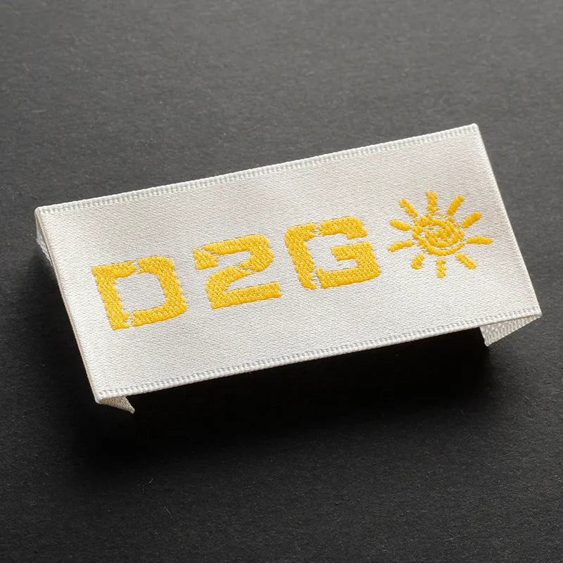Wholesale Satin Clothing Labels White Label Center Woven Labels Hot Sale Fashion Accessory