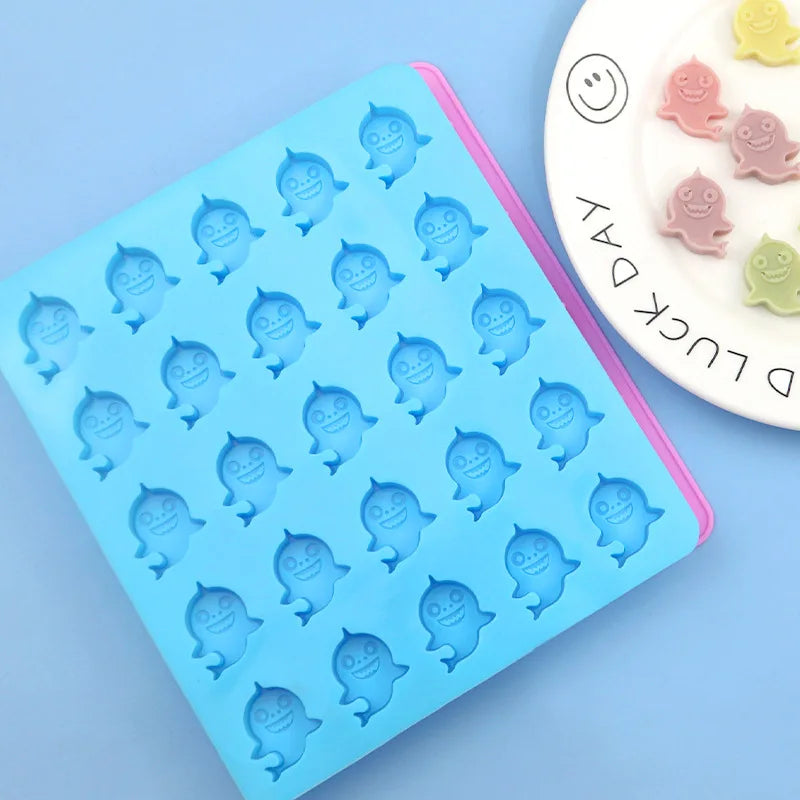 Saffron 25 Cavity Shark Design Jelly Mold Silicone for Handmade Chocolate Candy Fish Silicone Shark Mould