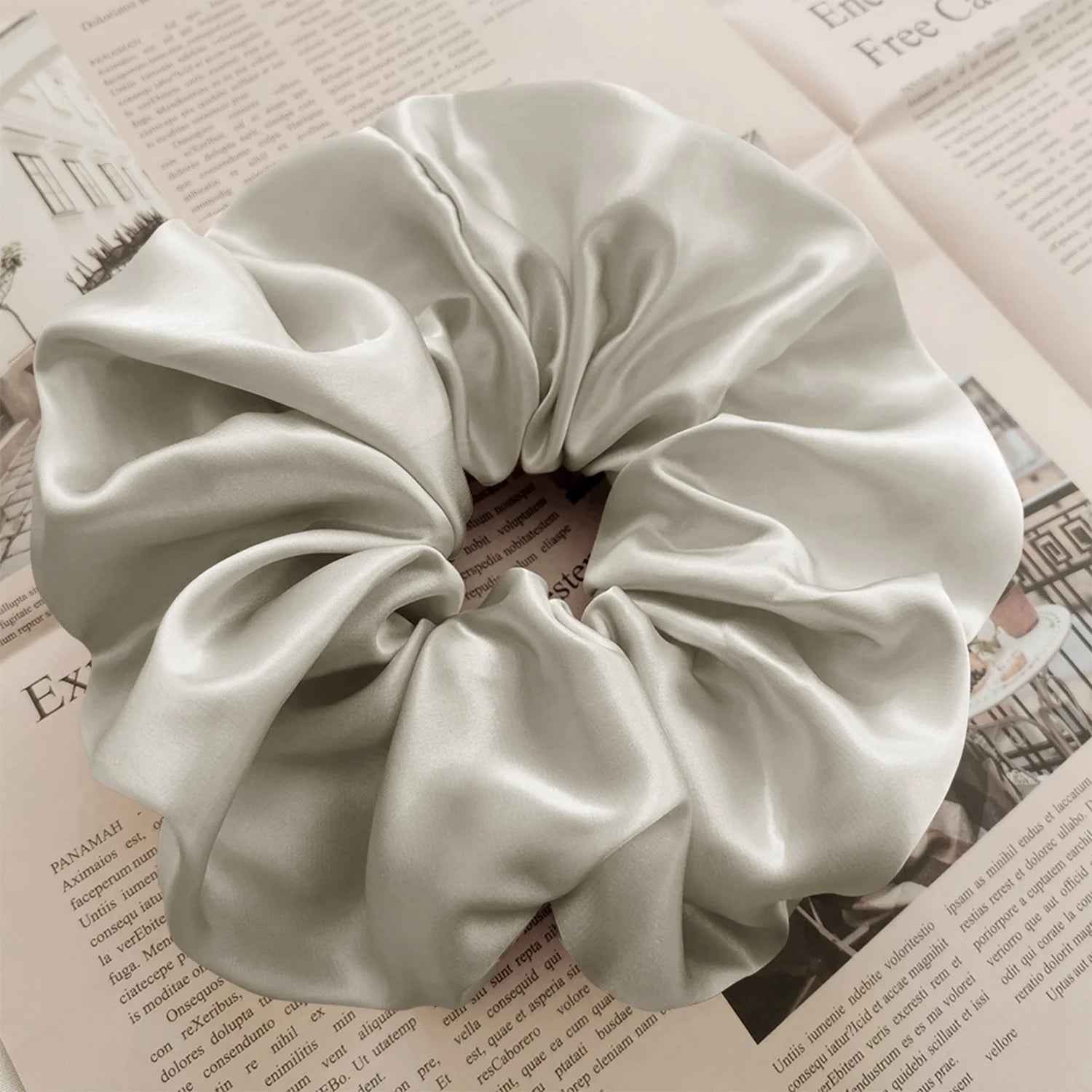 Oversized Scrunchies Made of 100% Pure Silk for Girls Custom Logo and Colors Mulberry Silk Scrunchies