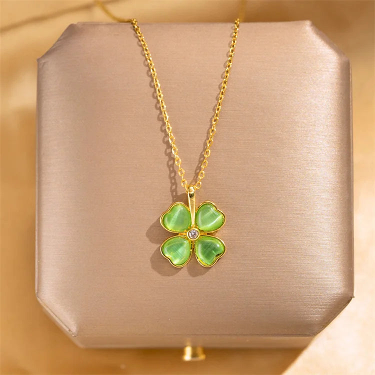 Wholesale Stainless Steel Fashion Jewelry Women Dainty Design Diamond Opal Necklace Love Clover Necklace