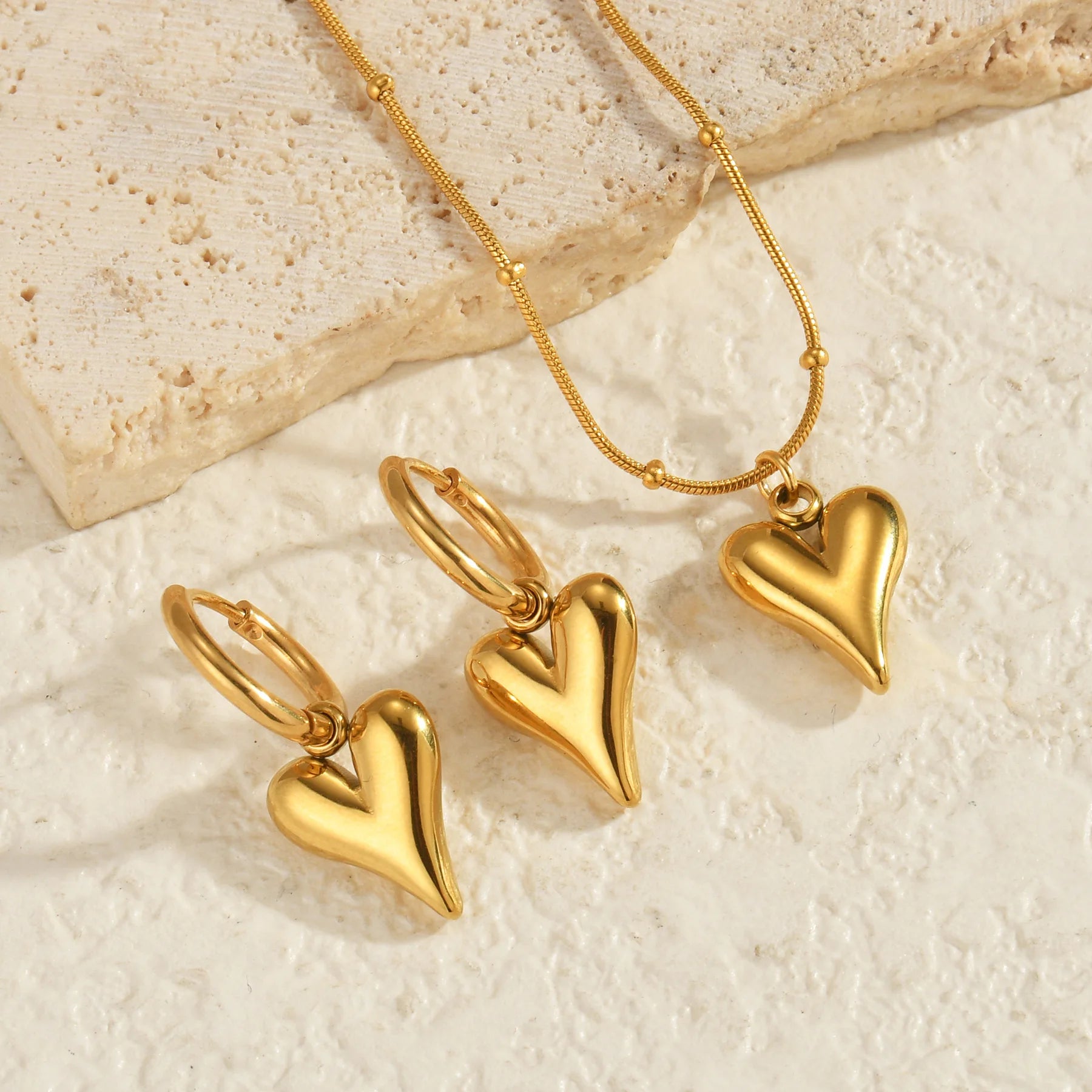 New Fashion Simple Stainless Steel Snake Chain Love Heart Pendant Necklace Earring Set 18k Pvd Gold Plated Jewelry Set for Women