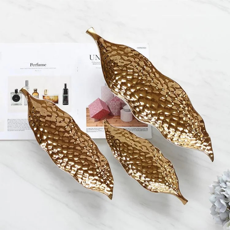 Factory Wholesale Modern Simple Wedding Gifts Leaf Shaped Ceramic Plating Home Decoration Fruit Bowl
