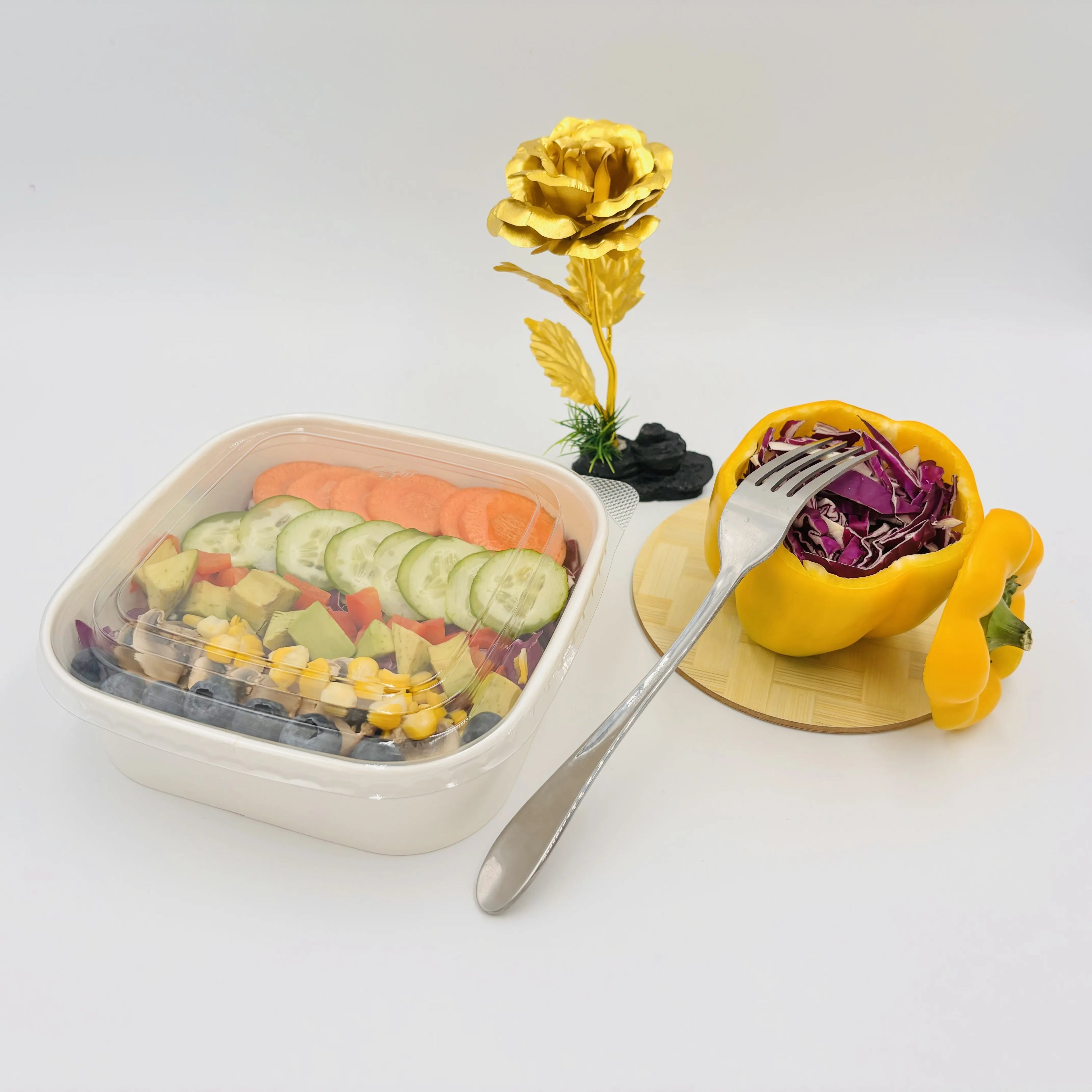 Eco-Friendly Disposable Takeaway Salad Soup Bowls Brown Kraft Paper Square/Rectangular PET Lids UV Coating Matt Lamination