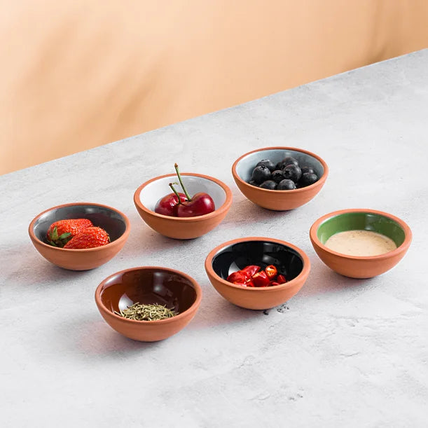 Terracotta Sauce Dish Round Shape Ceramic Soy Sauce Dishes Mixed Color Dipping Bowls Mini Seasoning Dish Appetizer Plates