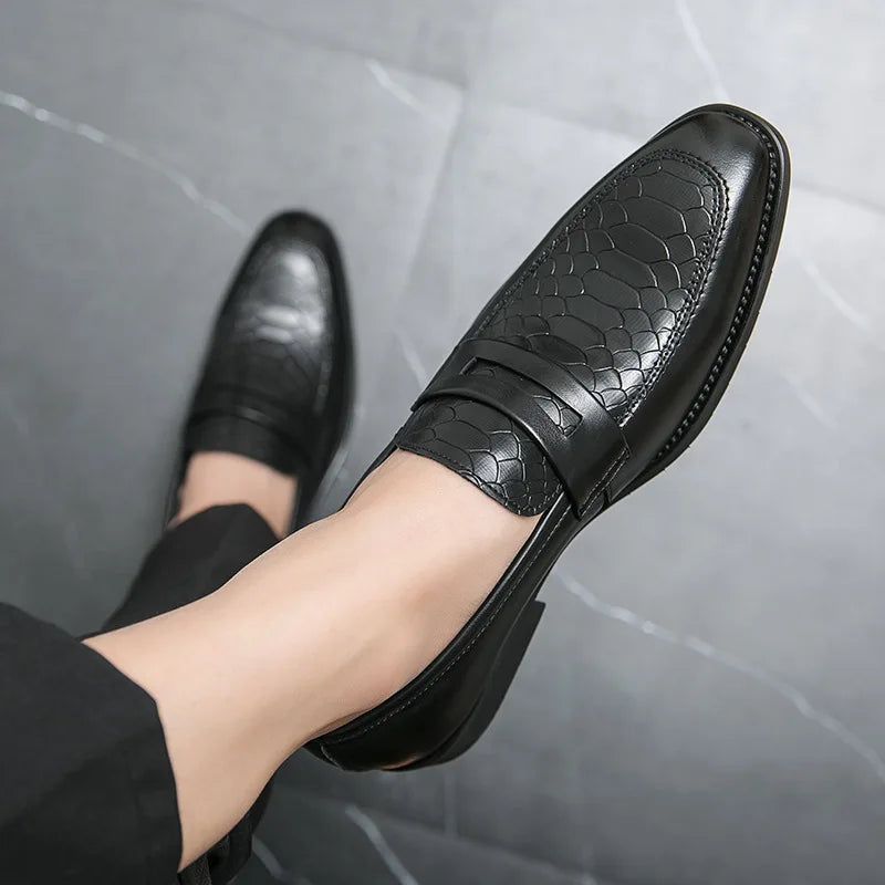 Mens Shoes Autumn New Business Casual 2025 Shoes Fashion Trend Formal Set Feet Lazy Shoes