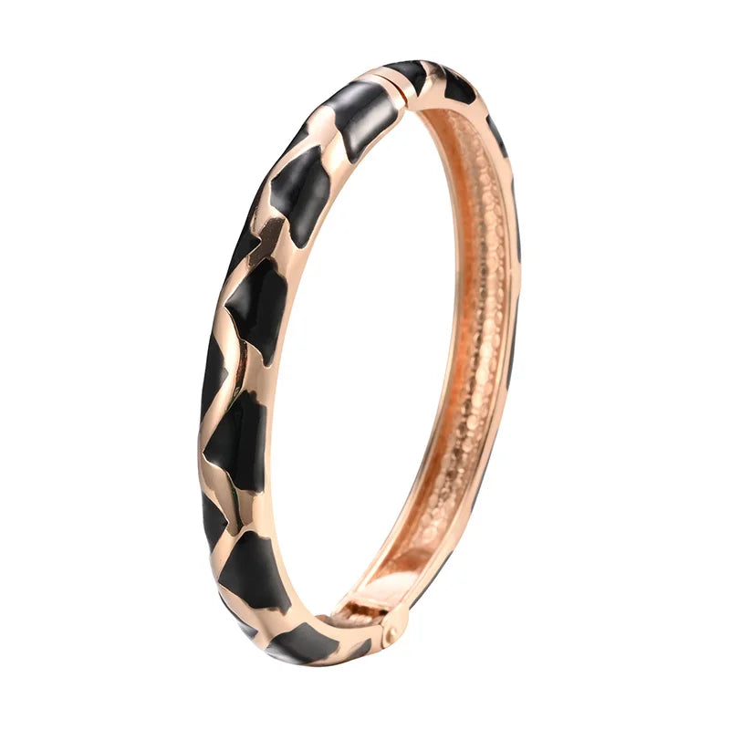 Daili Hot Sale Cute Rose Gold and Black Snake Bracelet Zinc Alloy Gold Plated Bracelet for Girl Jewelry Bangle Custom Bangles