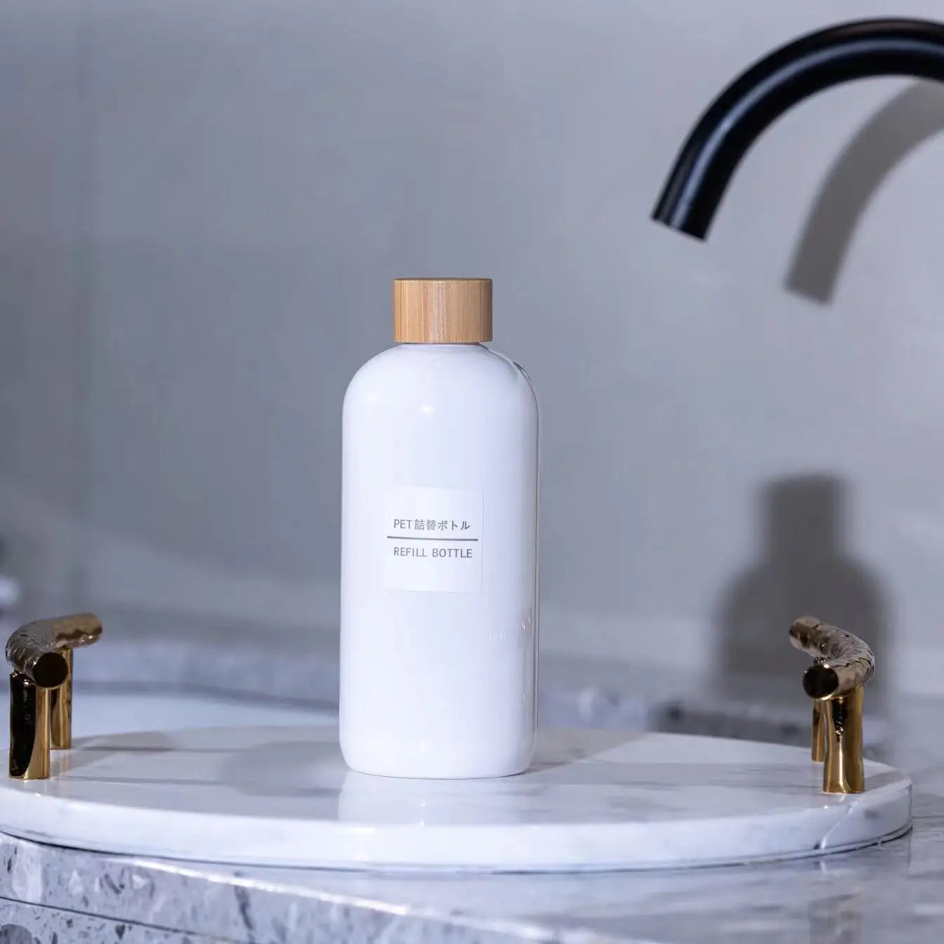 Wholesale 250ml-350ml PET Fillable Shampoo Body Wash Lotion Wood Grain Pump Spray Bottle Set Screen Printed Custom Color Plastic