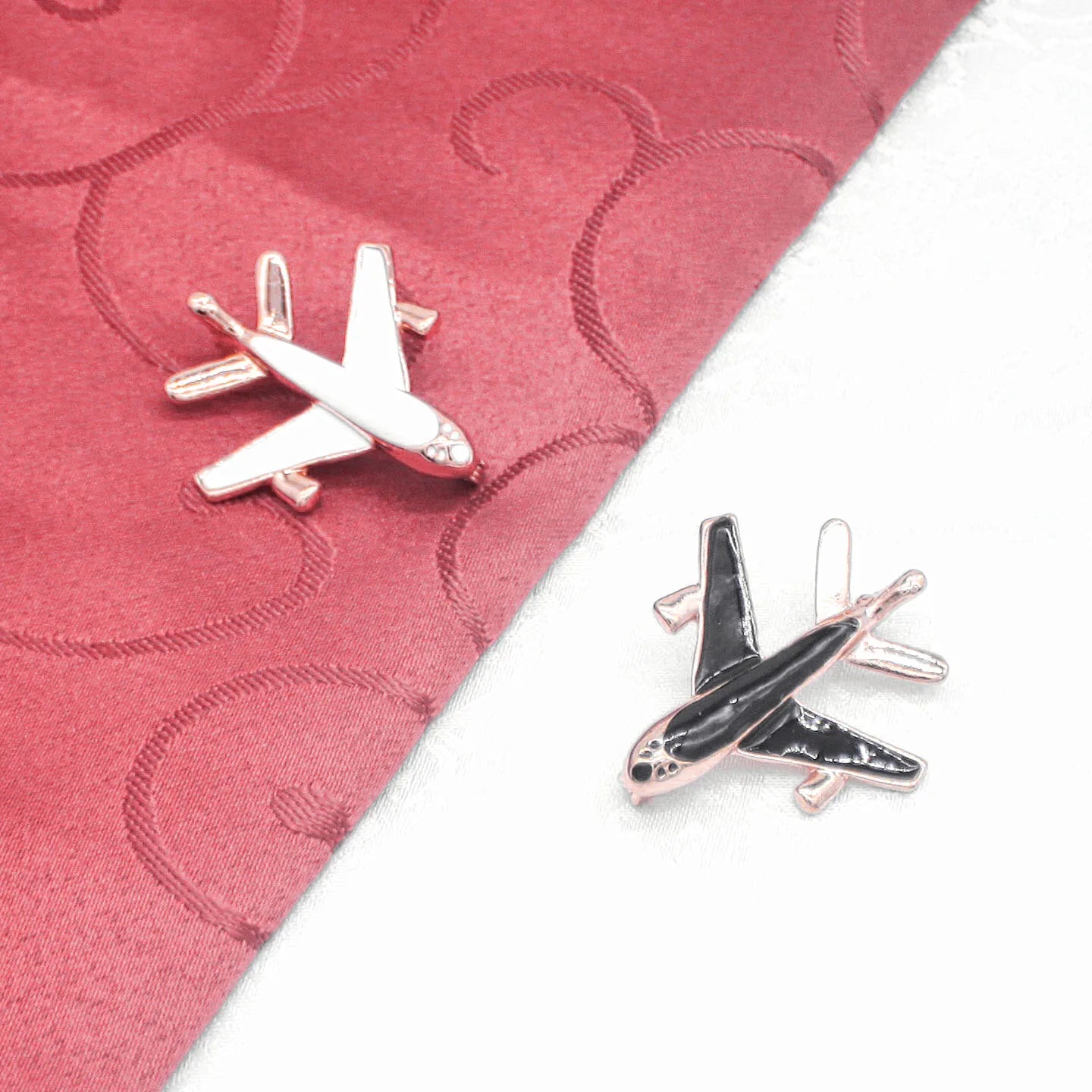 Fashion Men Accessories Creative Metal Brooch Pin Airplane Brooches for Party Decoration