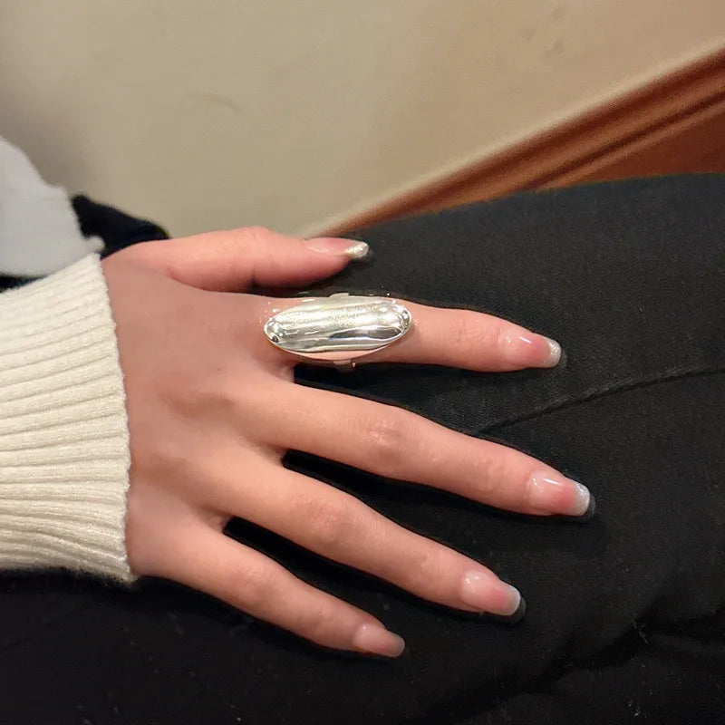 Tension Curve Ring Glossy 925 Silver Edgy Band Oversized Minimalist Design Strong Sculptural Statement Piece