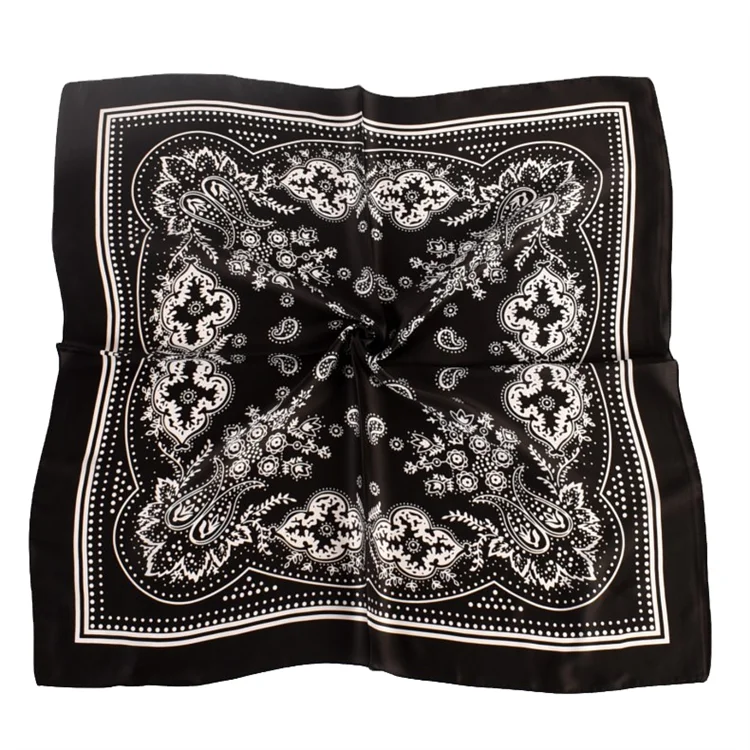 Hot Selling Luxury Designer Ladies Large Size Satin Scarf Shawl Famous Leopard Printed with Bows Fashionable for Muslim Women