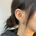 2024 New Arrival Gold Tone Stainless Steel Pearl Flower Stud Earrings for Women Gift