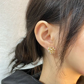 2024 New Arrival Gold Tone Stainless Steel Pearl Flower Stud Earrings for Women Gift