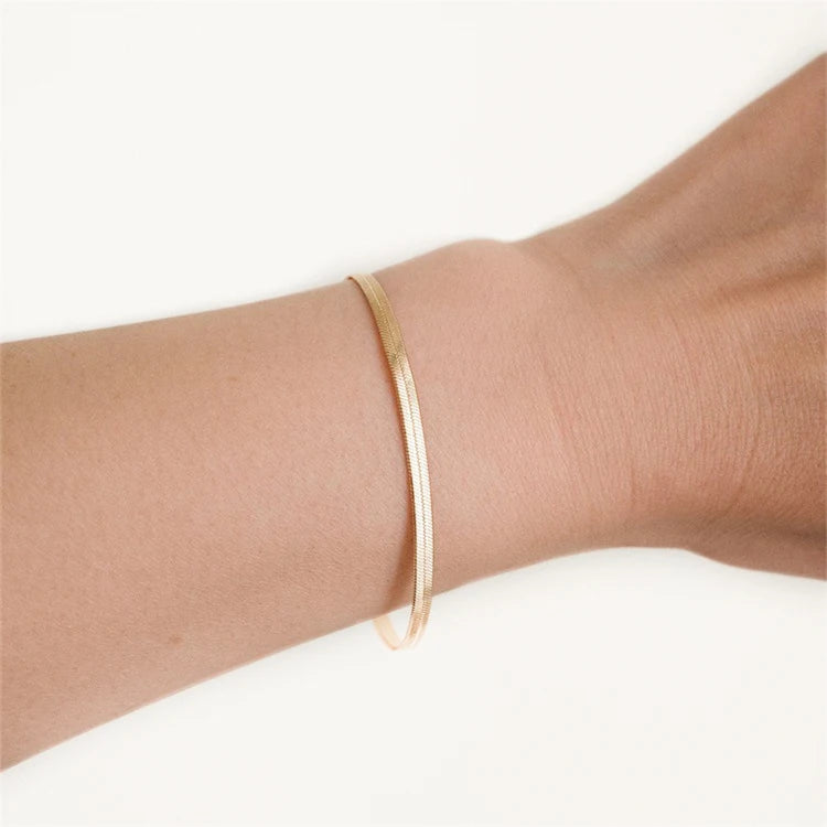 Fashion Waterproof Jewelry Tarnish Free Stainless Steel 18K Gold Plated Thin Flat Snake Chain Bracelet for Women YF2945