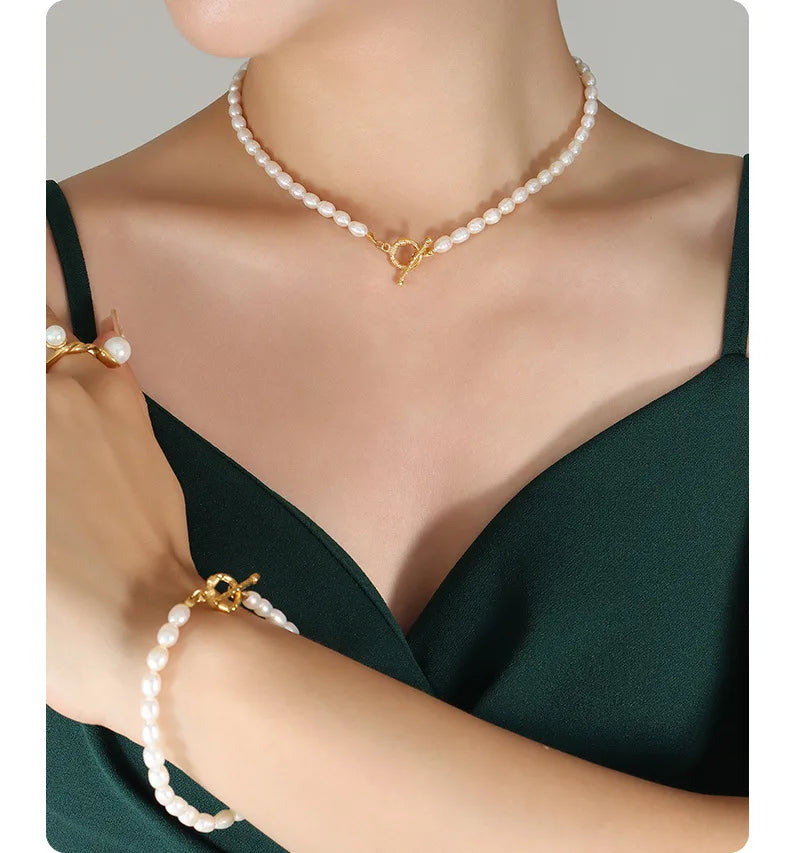 2023 Fashion New Stainless Steel 18K Gold Texture Light Luxury OT Clasp Baroque Freshwater Pearl Necklace Bracelet Jewelry Set