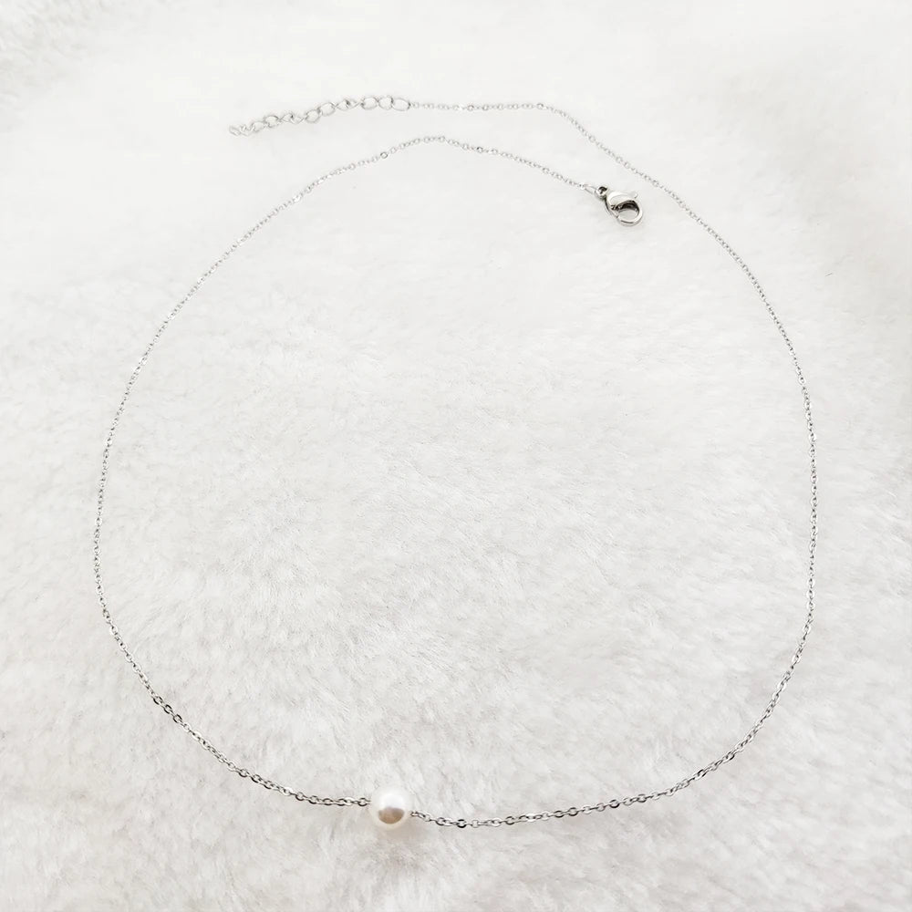Floating Pearls Necklace Single Shell Pearl Choker Short Pendant 18K Gold Necklaces Stainless Steel Jewelry for Women and Girls