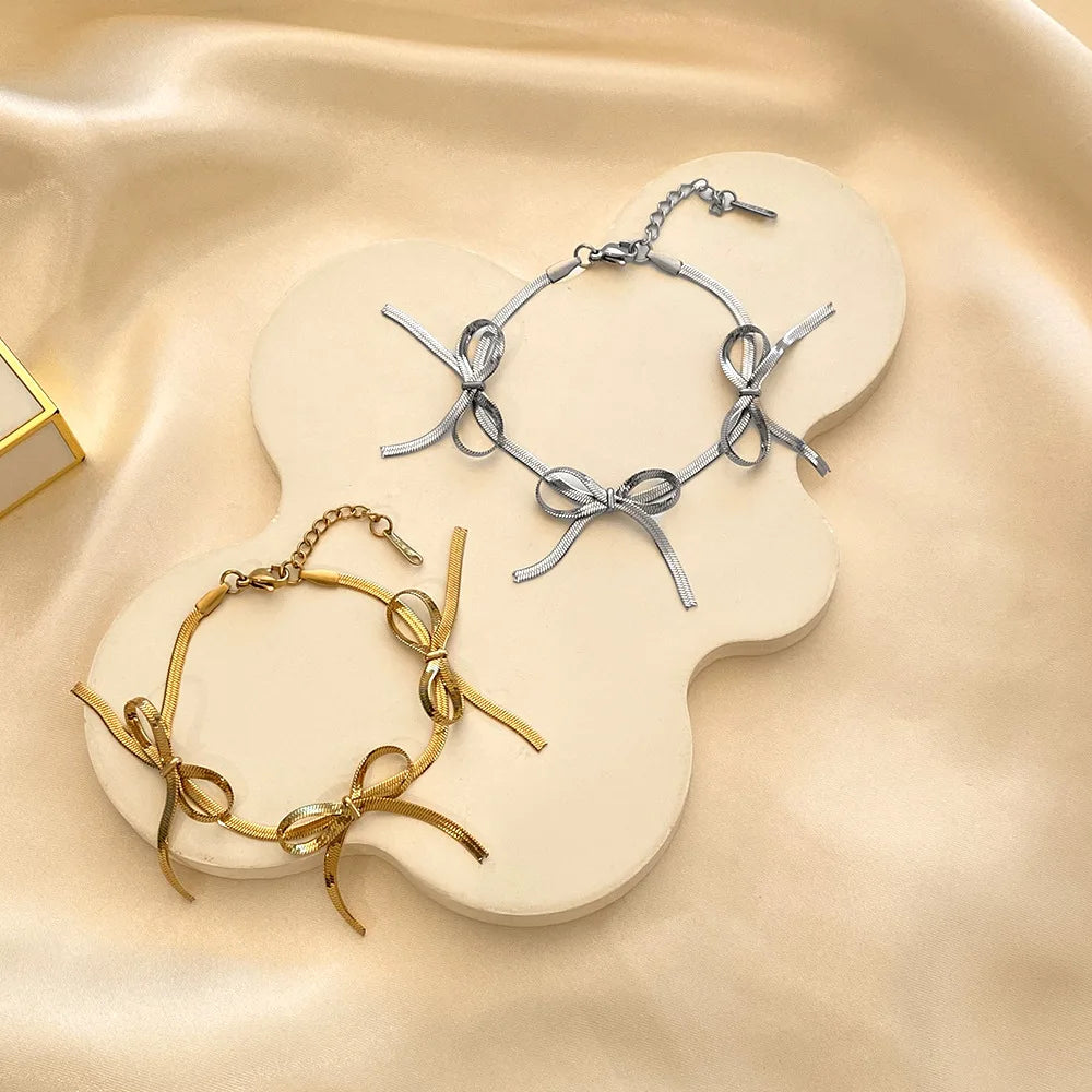 Trendy Style 18K Gold Plated Stainless Steel Three Bow-knot Charms Bracelet Blade Chain Tarnish-Free Fashion Jewelry for Women