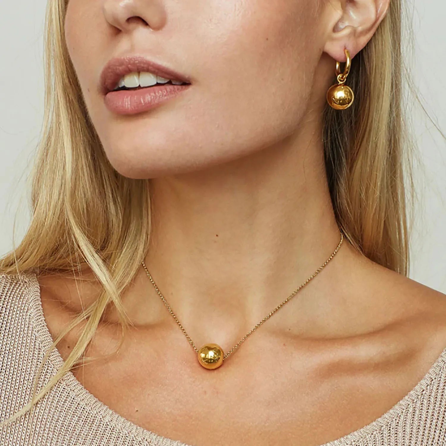 New Style Ball Pendant Box Chain Pull Stainless Steel Gold Plated Tarnish Free Pendant Necklace for Women
