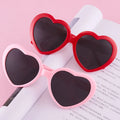 Special Lens Romantic Shades for Women Luxury Fashion 2025 Heart Shape Light Into Heart Woman Glasses