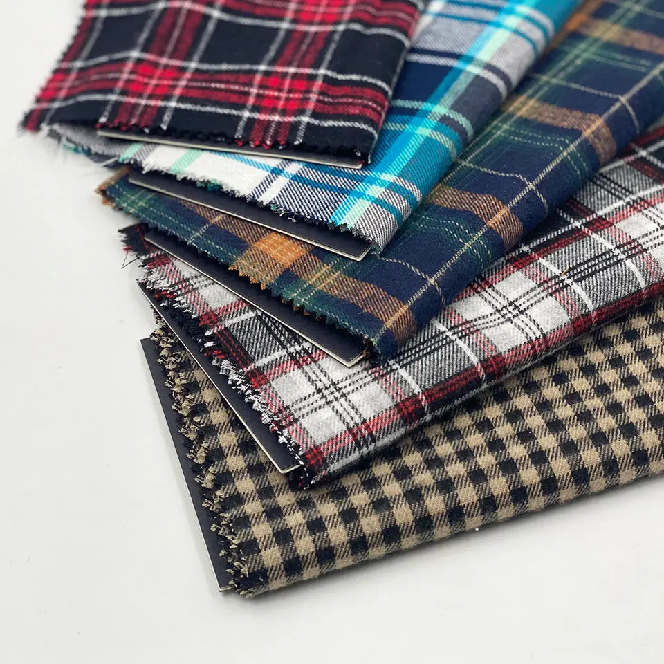 Factory Low Price 100% Cotton Yarn Dyed Woven Twill Check Flannel Fabric for Men's Shirts