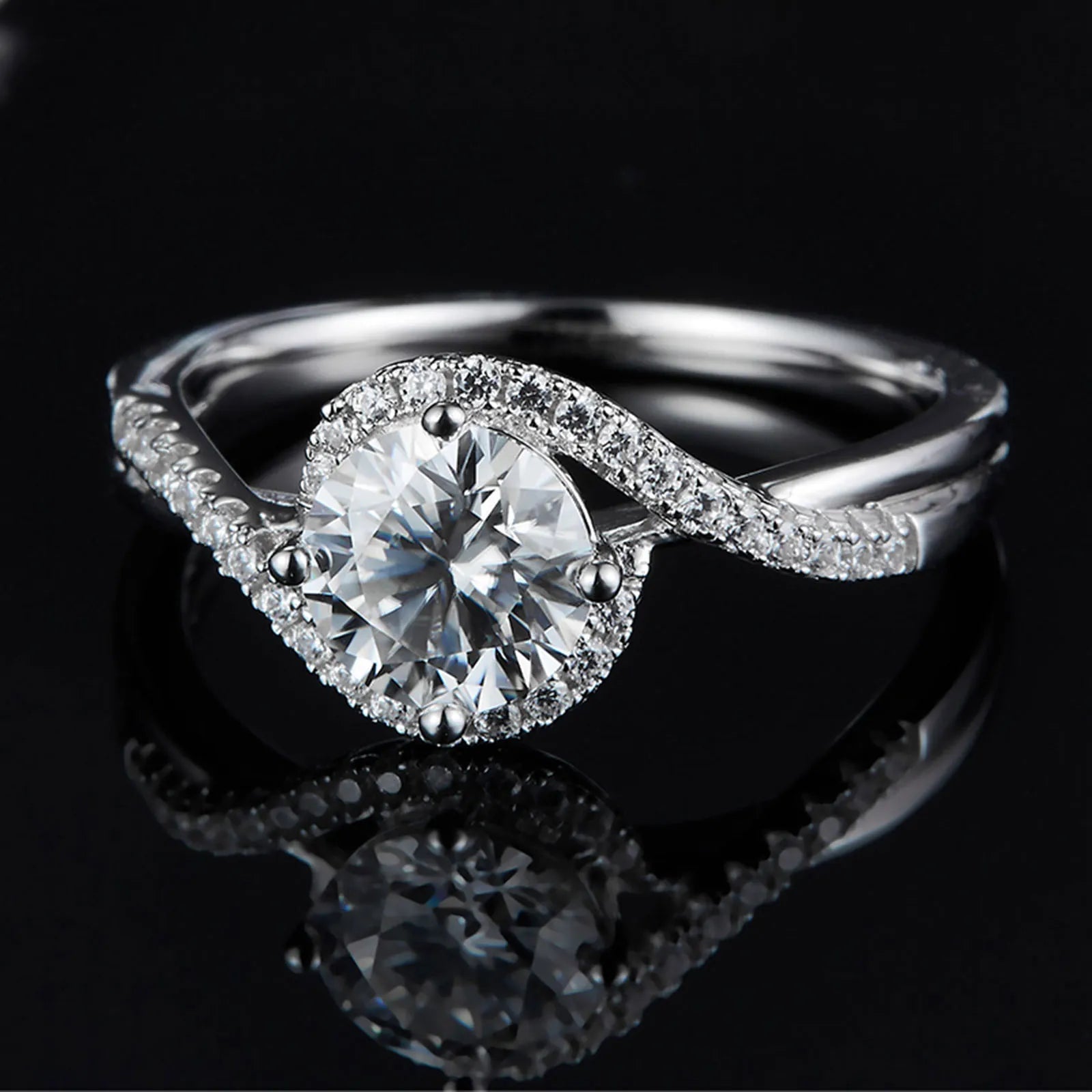 Moissanite Ring D Color VVS1 Clarity Lab Created Diamond Engagement Ring White Gold Plated 925 Sterling Silver Ring for Wedding