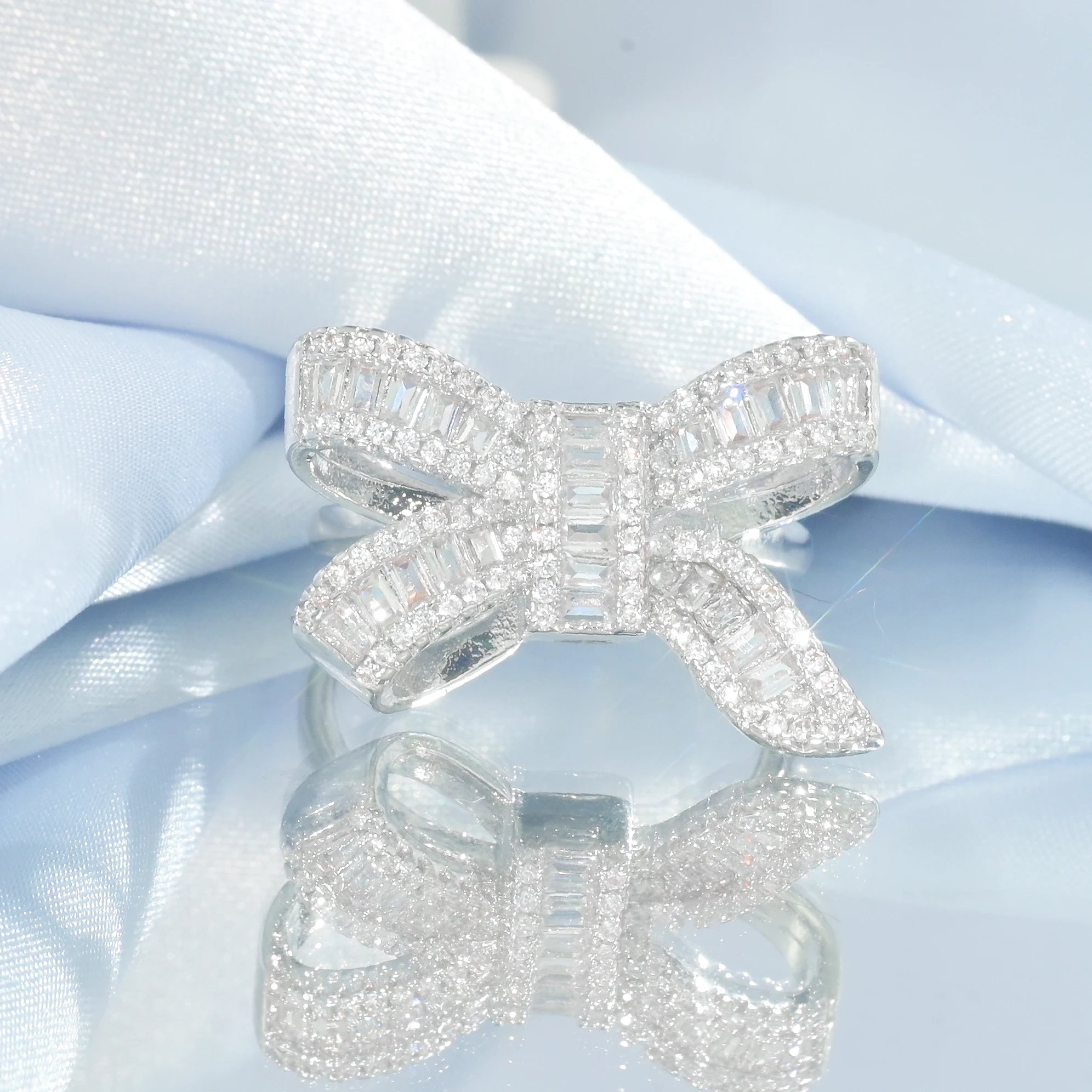 Wholesale Solid Gold Engagement Rings for Women With Diamond and Emerald