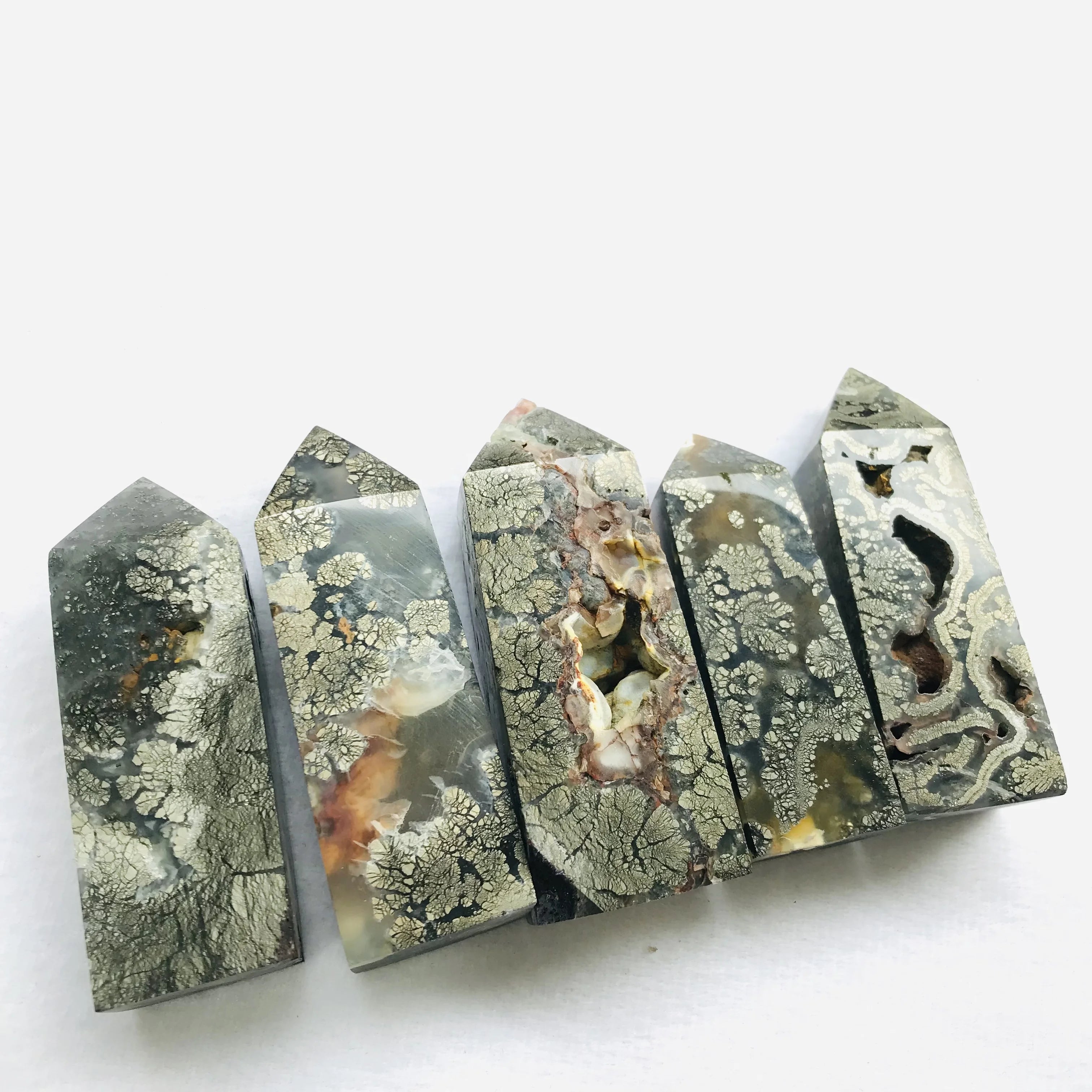 Wholesale Pyrite Crystal Tower Natural Folk Crafts  Crystals Healing Stones Pyrite Agate Symbiont Point for Decoration