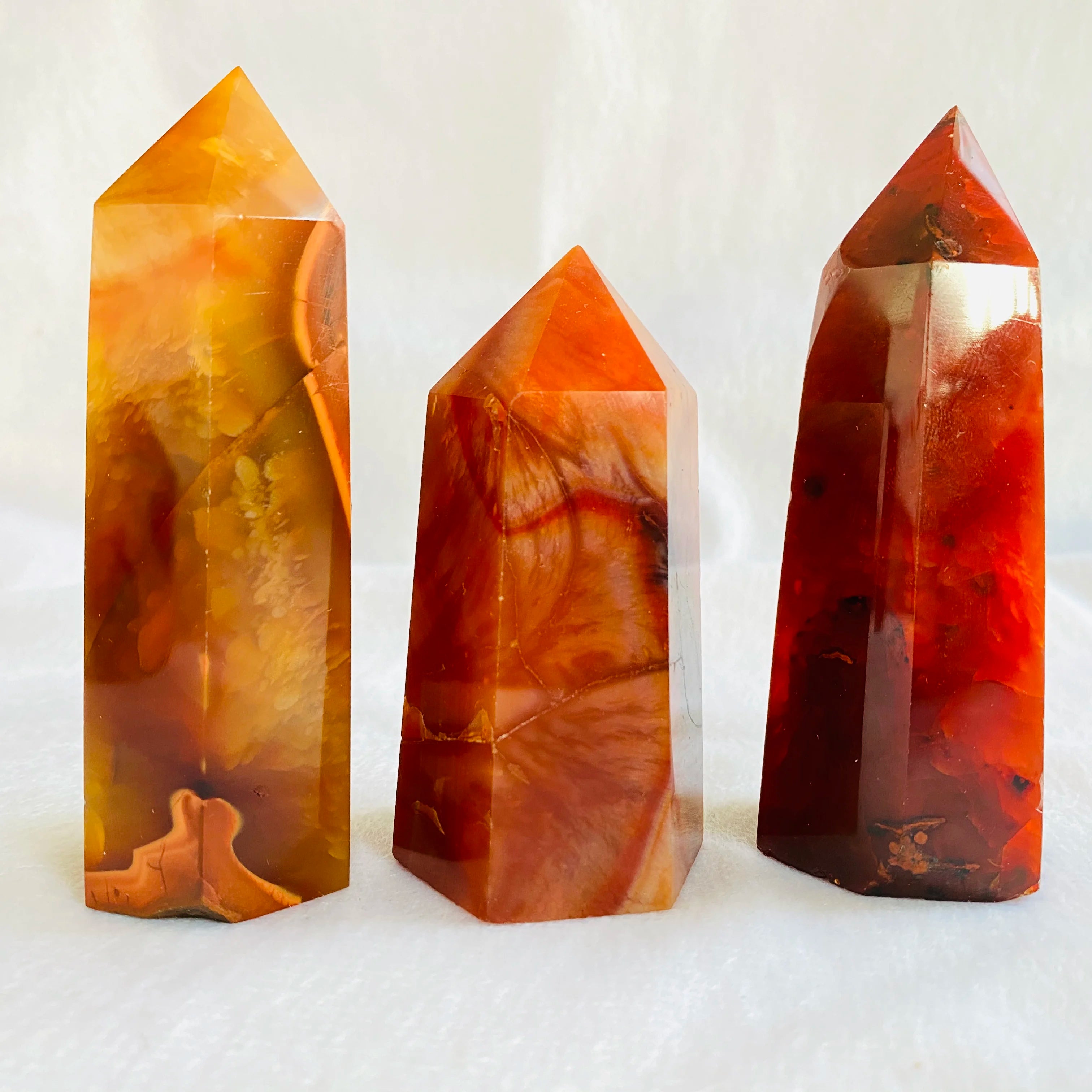 Wholesale Natural Carnelian Quartz Crystal Points Healing Wand Red Agate Crystal Point