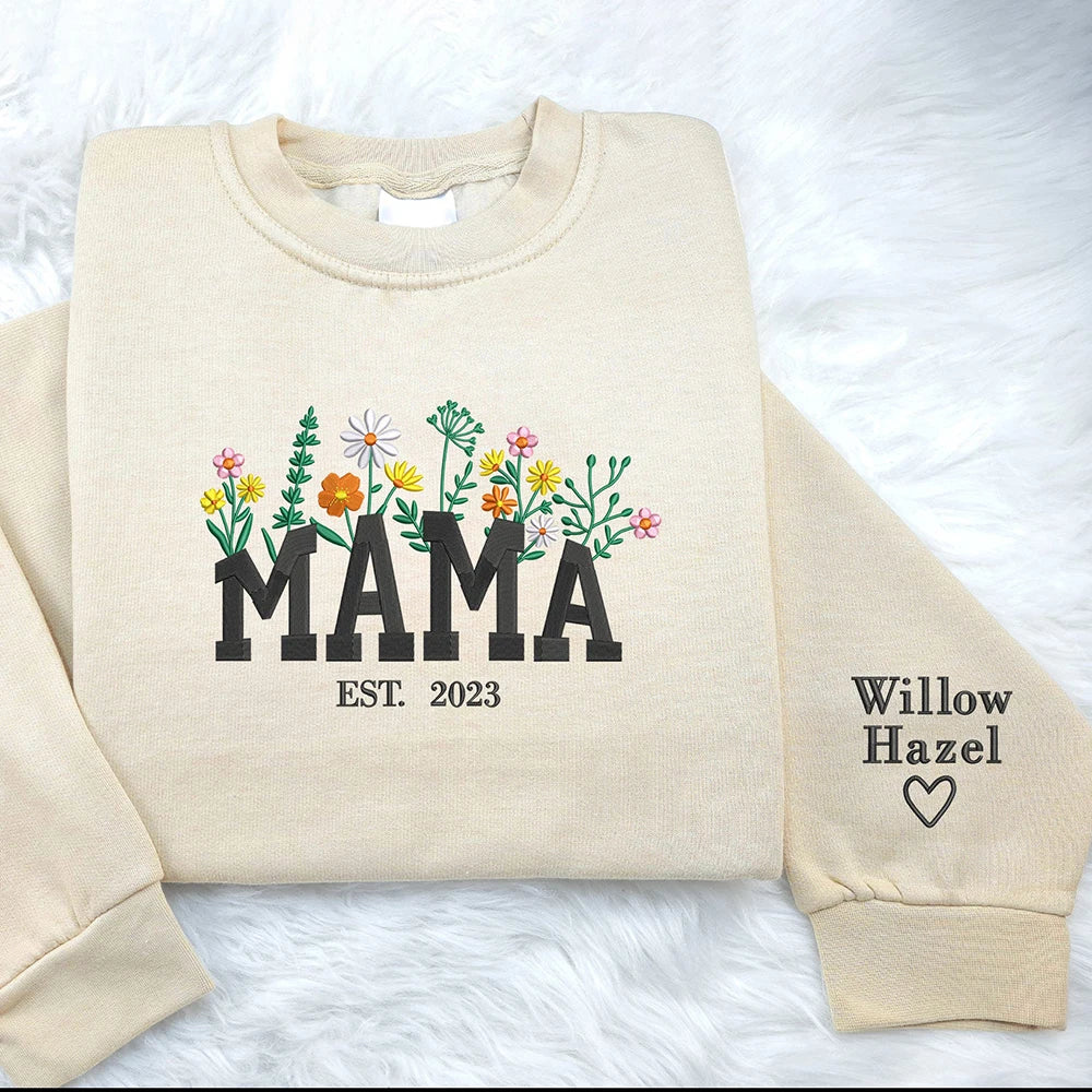 Unisex Personalised Jersey Hoodie Custom Mama Sweatshirt With Kids' Name Embroidered on Heart Pattern Solid Design Mom Dad Kids